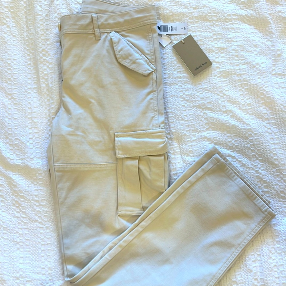 Wilfred free creamy beige cargo pant